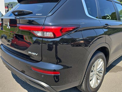 2025 Mitsubishi Outlander Plug-In Hybrid ES
