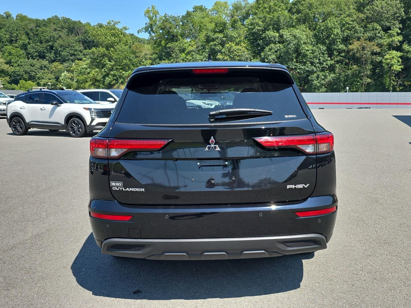 2025 Mitsubishi Outlander Plug-In Hybrid ES