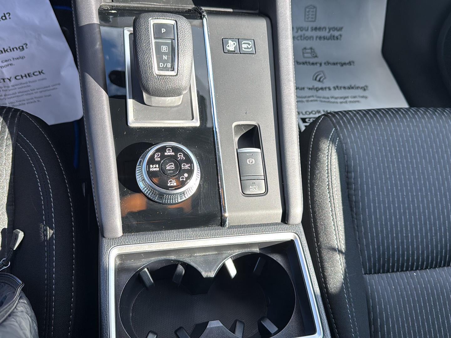 2025 Mitsubishi Outlander Plug-In Hybrid ES