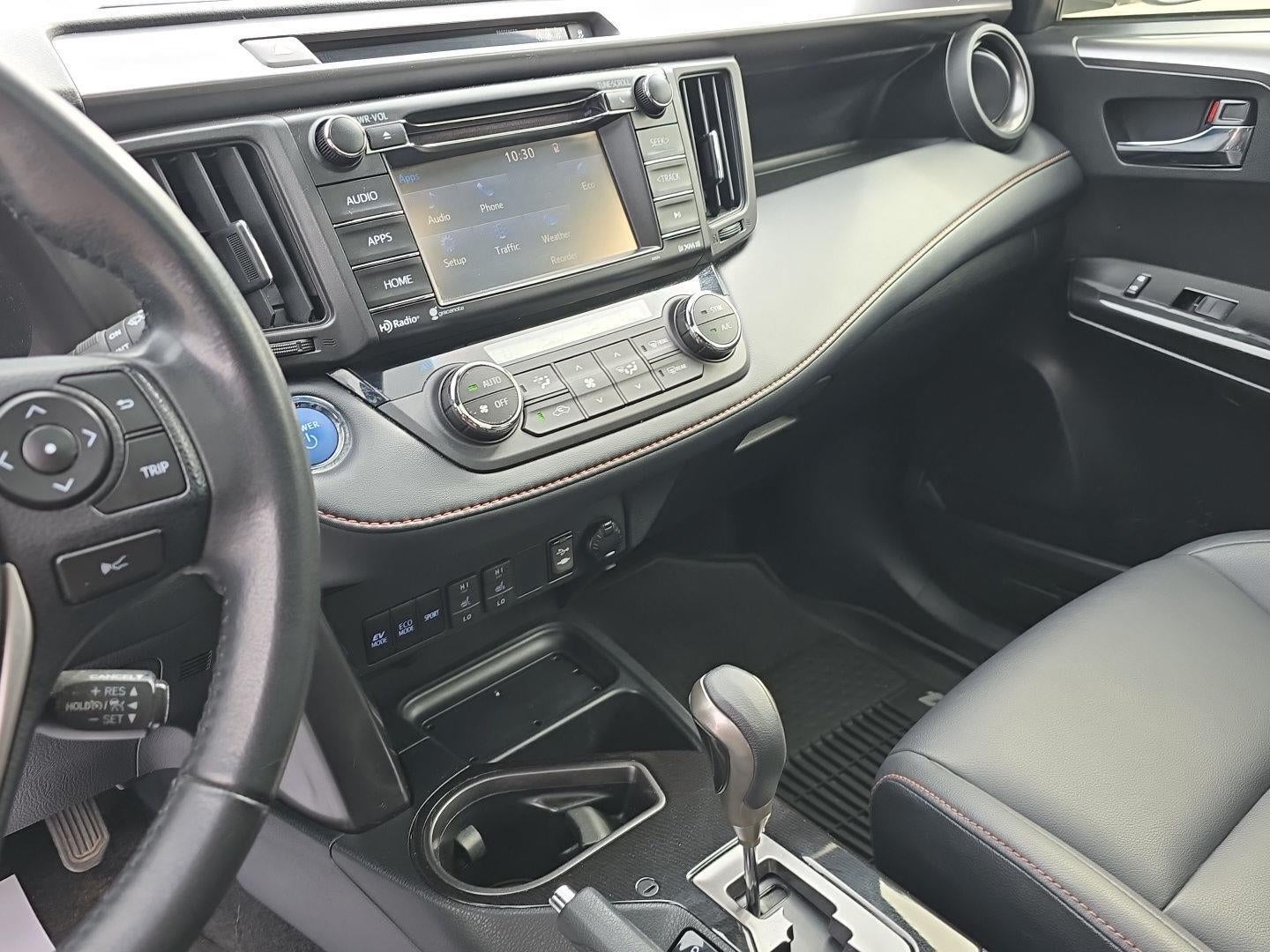 2018 Toyota RAV4 Hybrid SE