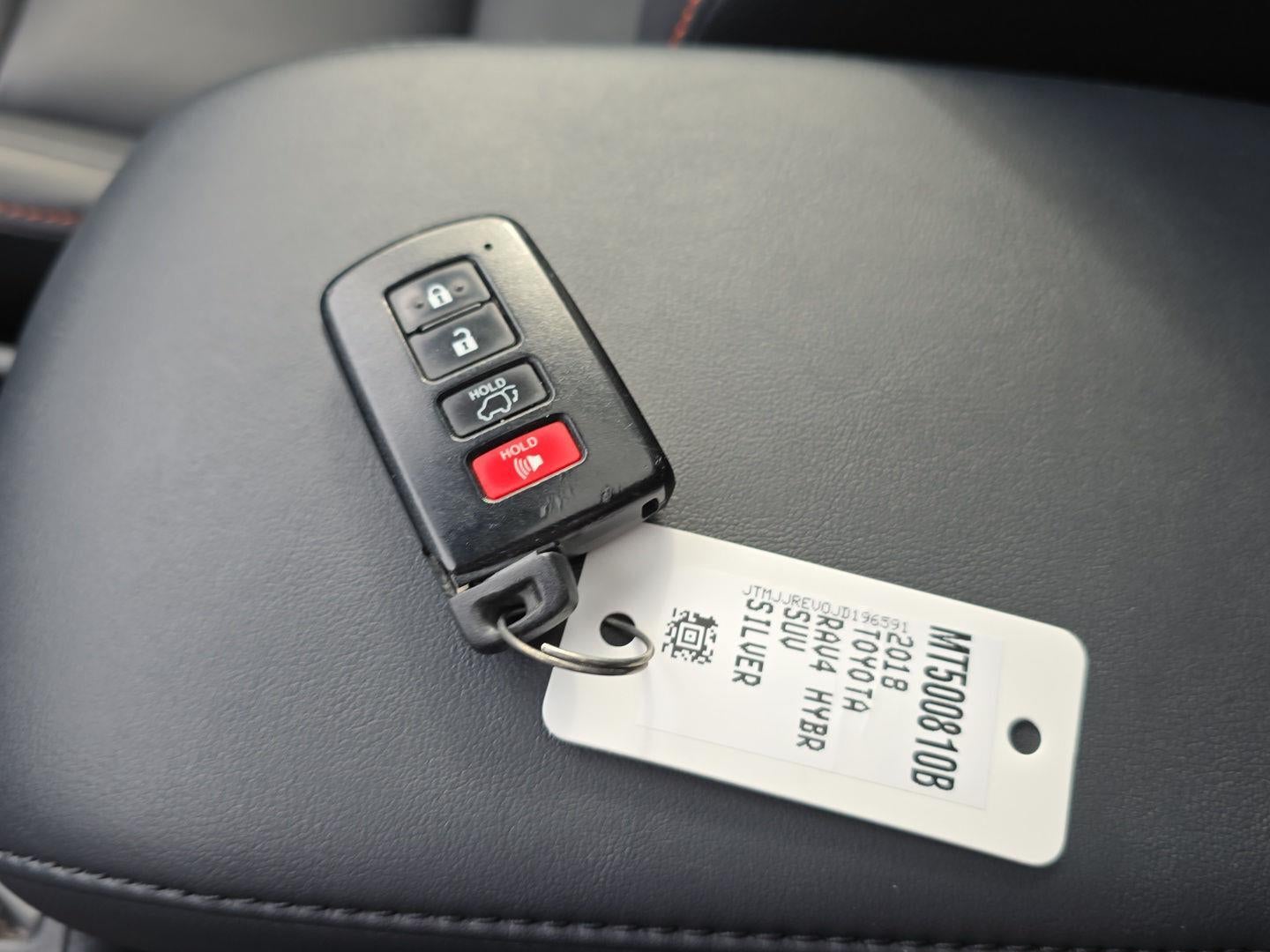 2018 Toyota RAV4 Hybrid SE