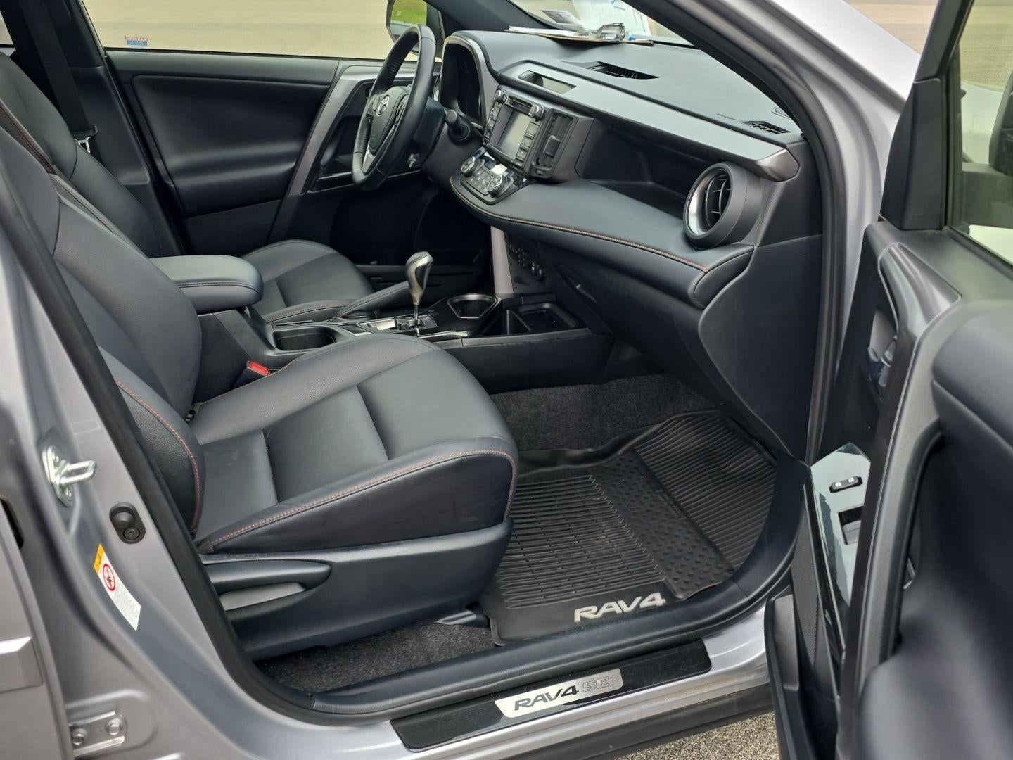 2018 Toyota RAV4 Hybrid SE