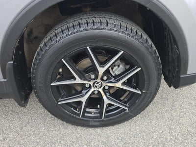 2018 Toyota RAV4 Hybrid SE