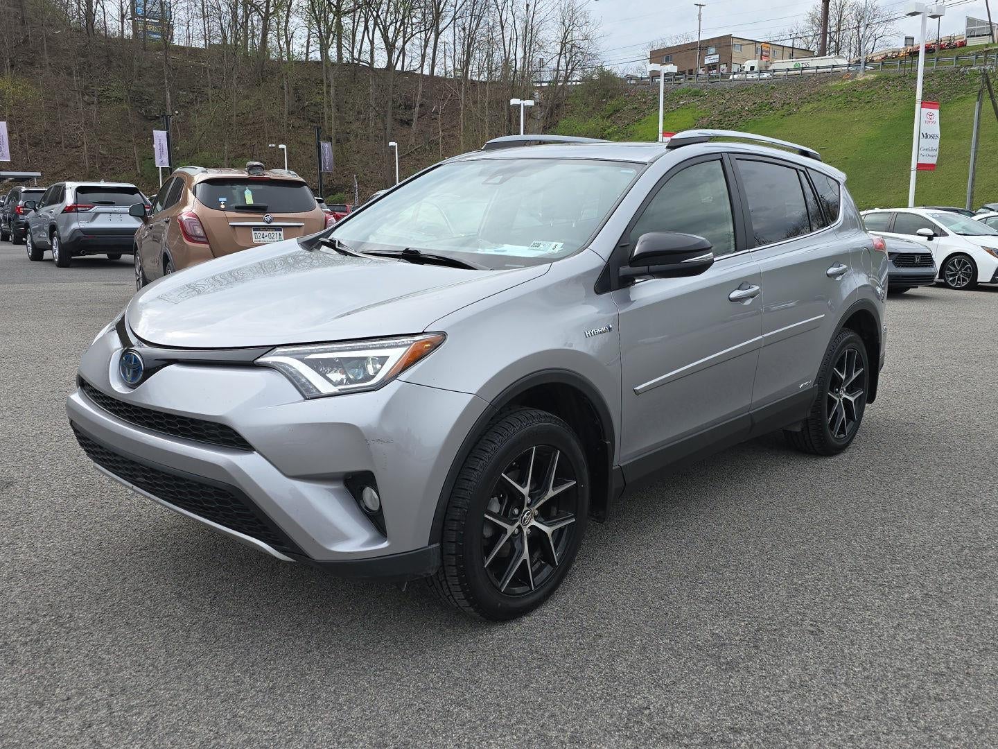 2018 Toyota RAV4 Hybrid SE
