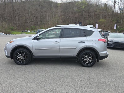 2018 Toyota RAV4 Hybrid SE