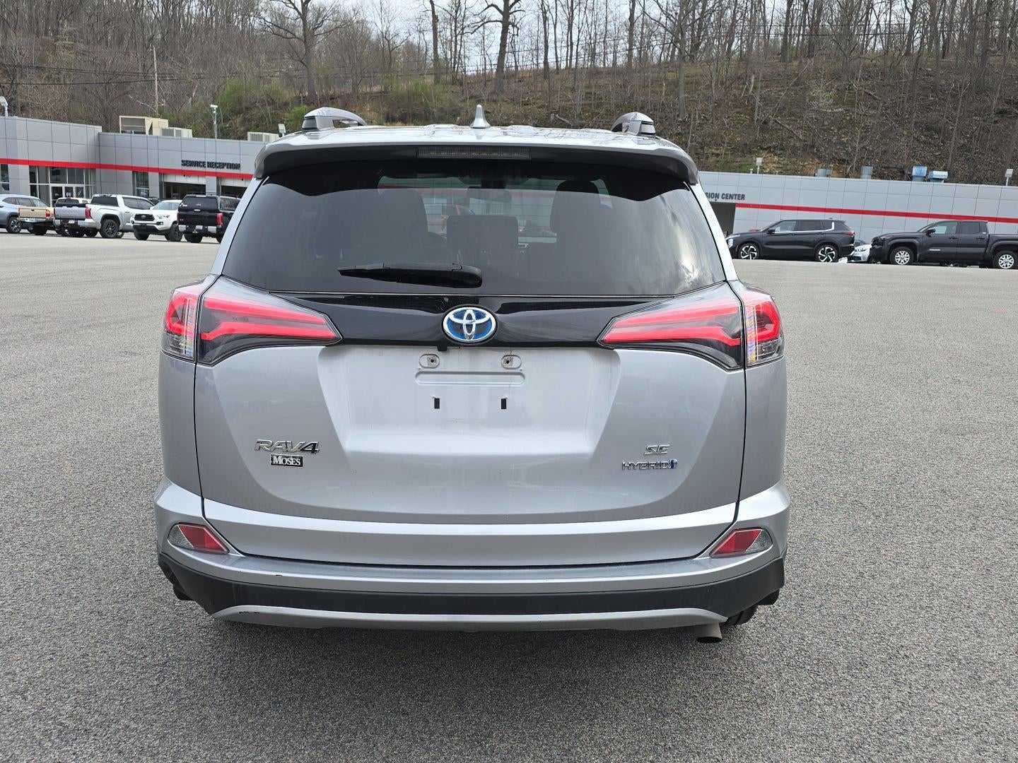 2018 Toyota RAV4 Hybrid SE