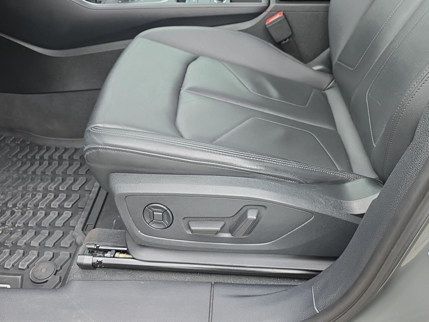 2023 Audi Q3 S line Premium Plus