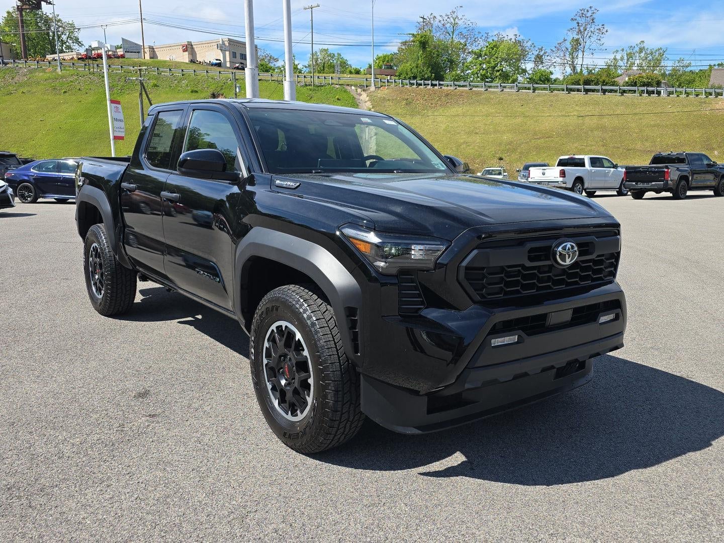 2026 Toyota Tacoma i-FORCE MAX Tacoma TRD Off-Road