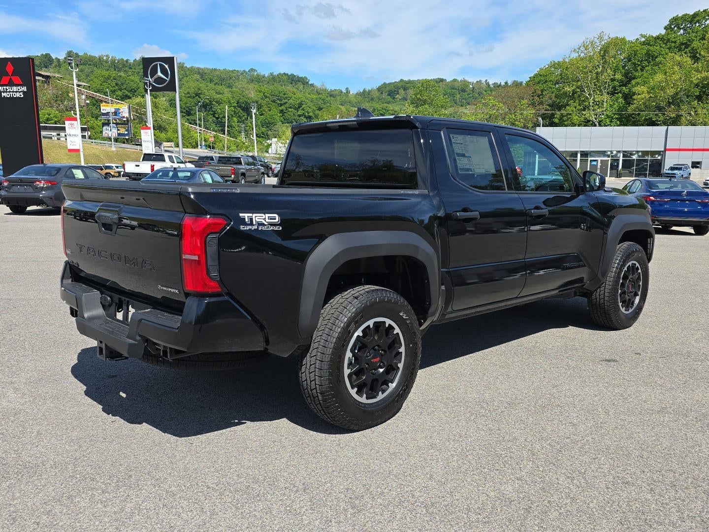 2026 Toyota Tacoma i-FORCE MAX Tacoma TRD Off-Road