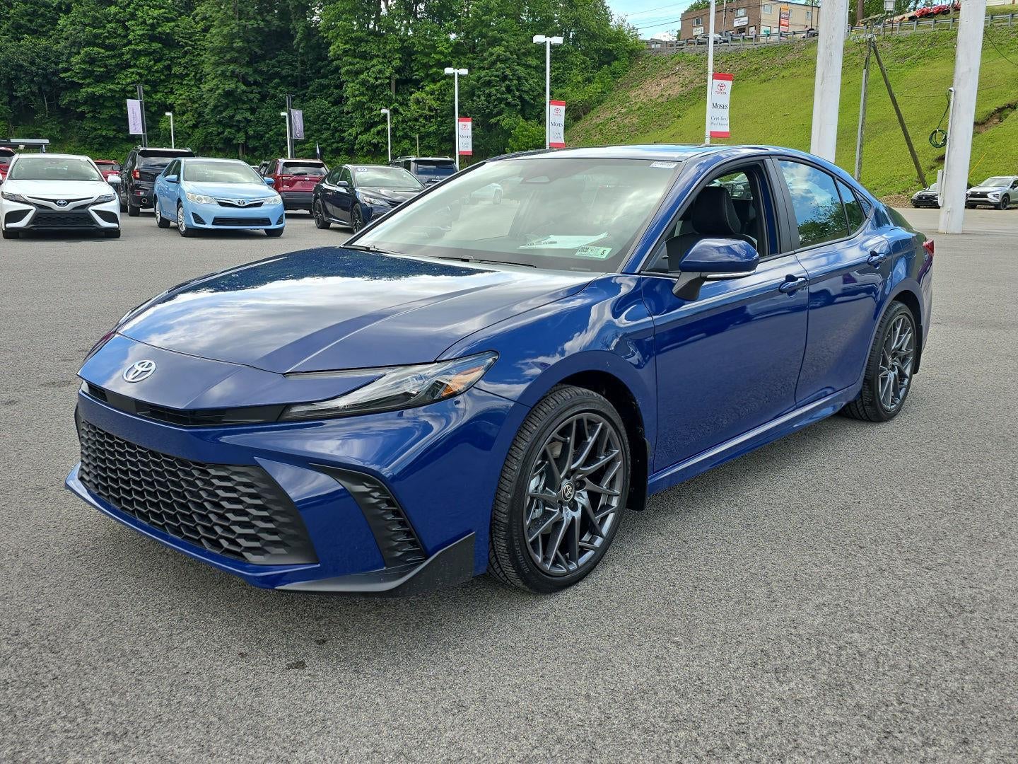 2026 Toyota Camry SE AWD