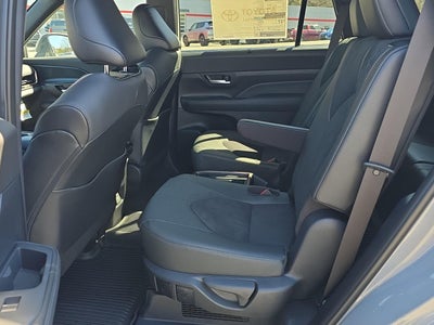 2026 Toyota Grand Highlander Hybrid MAX Platinum