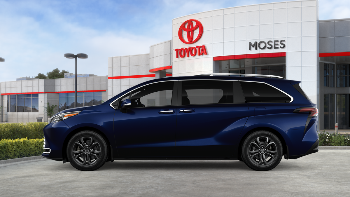 2026 Toyota Sienna Platinum 7-Passenger