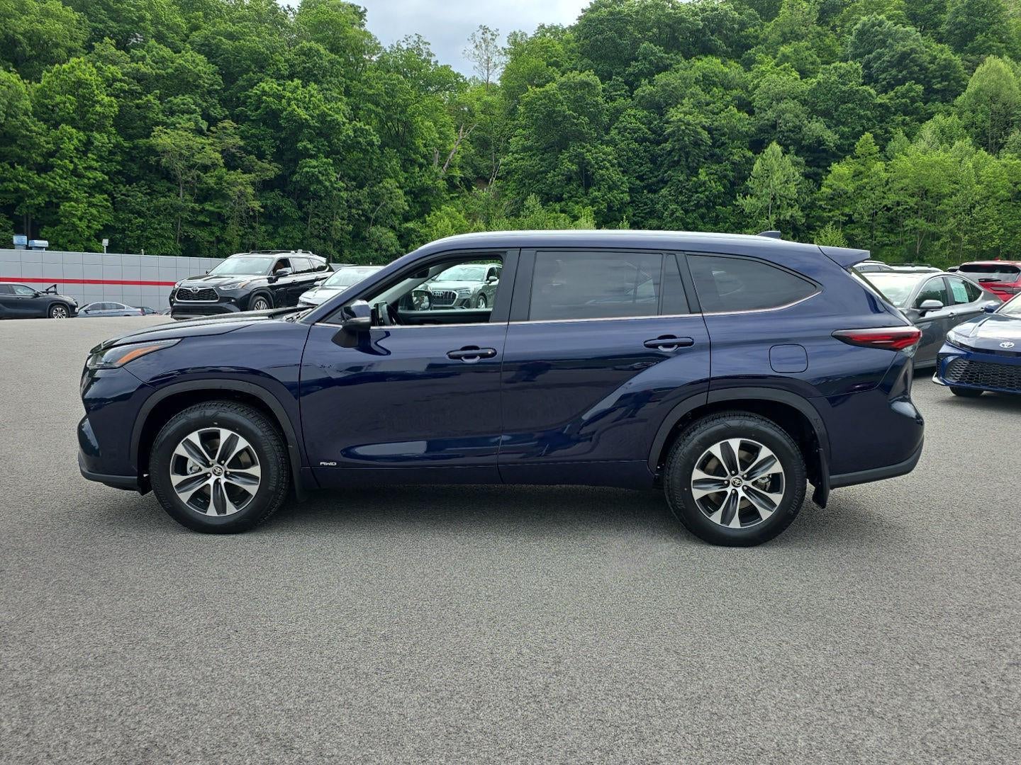 2026 Toyota Highlander Hybrid XLE