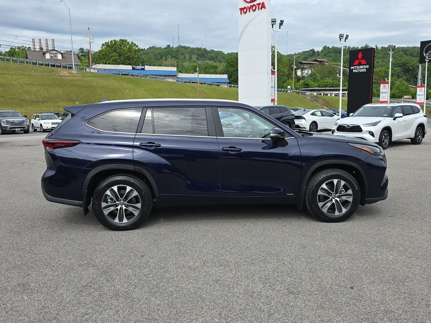 2026 Toyota Highlander Hybrid XLE