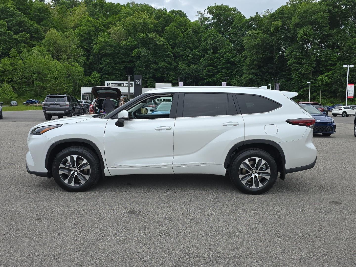 2026 Toyota Highlander Hybrid XLE
