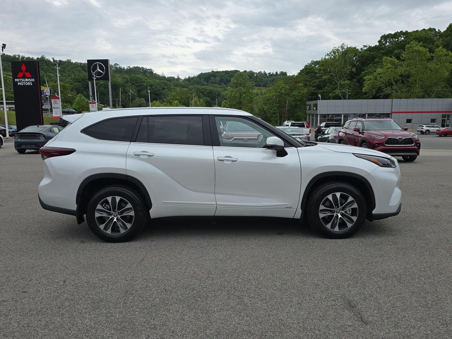 2026 Toyota Highlander Hybrid XLE