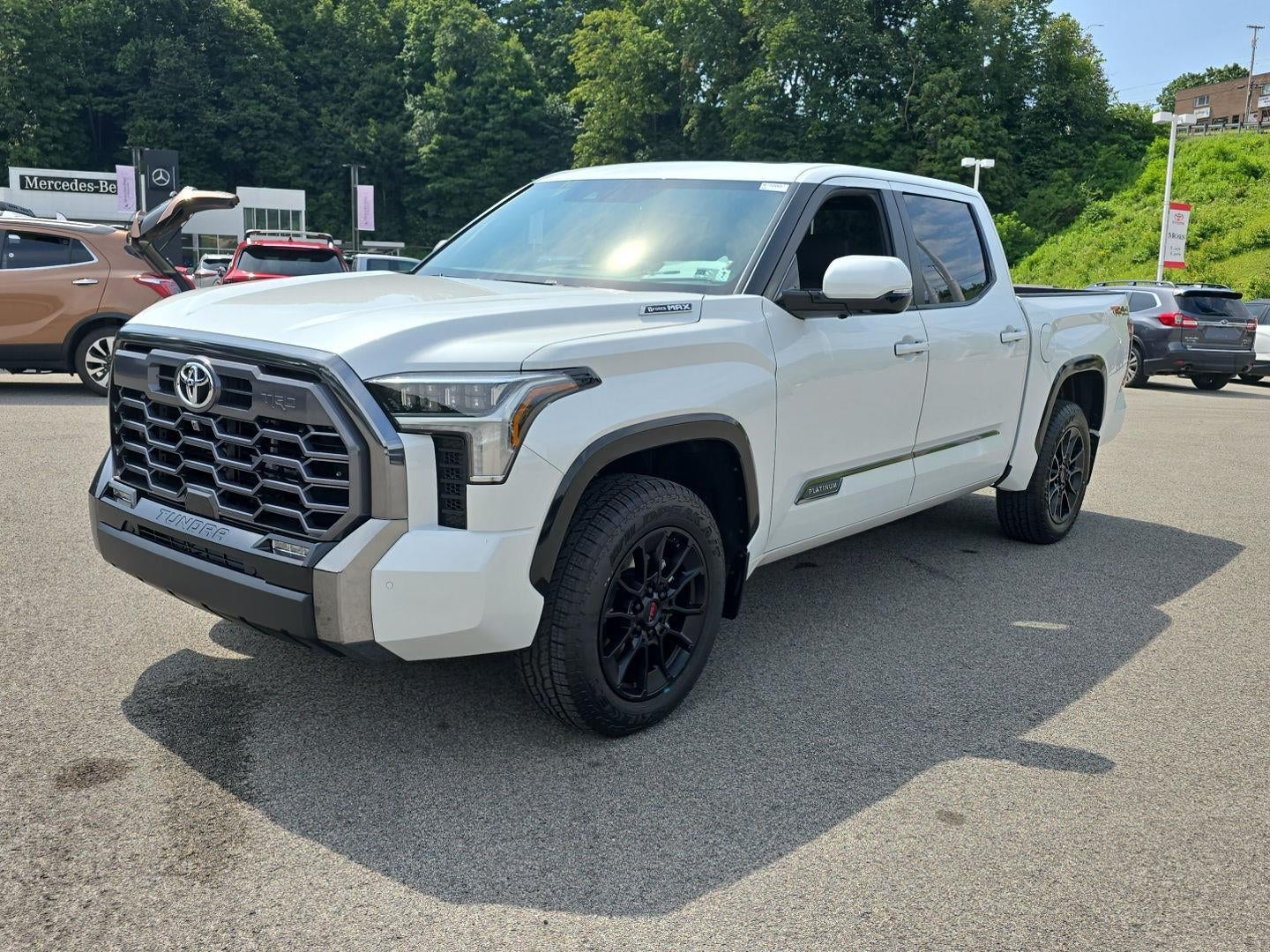 2026 Toyota Tundra i-FORCE MAX Tundra Platinum