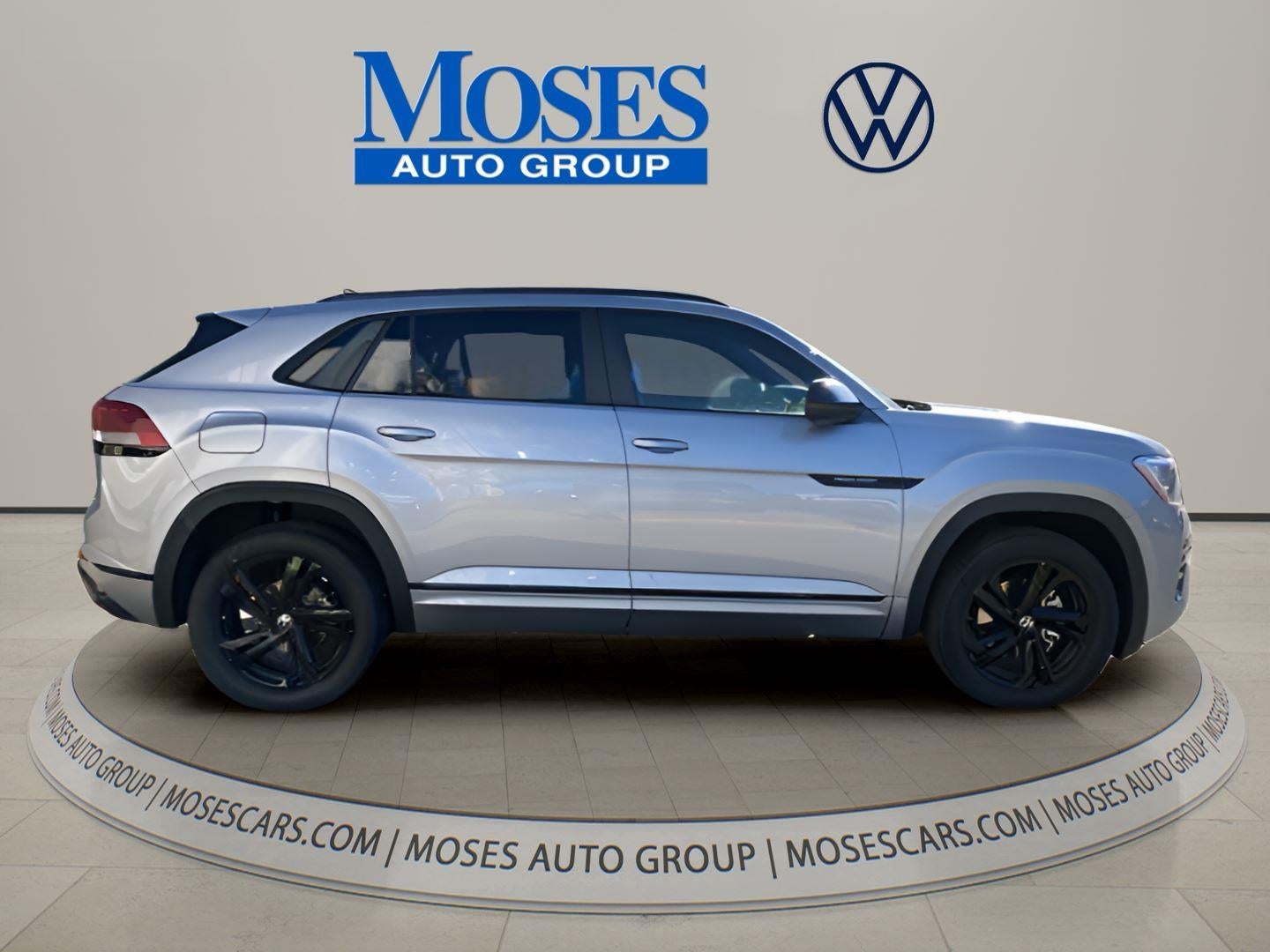 2026 Volkswagen Atlas Cross Sport 2.0T SEL R-Line Black