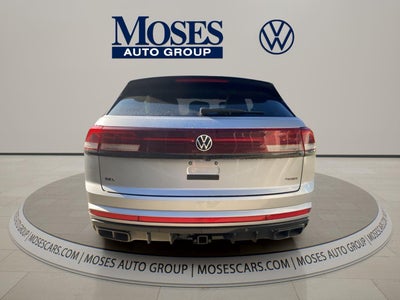 2026 Volkswagen Atlas Cross Sport 2.0T SEL R-Line Black
