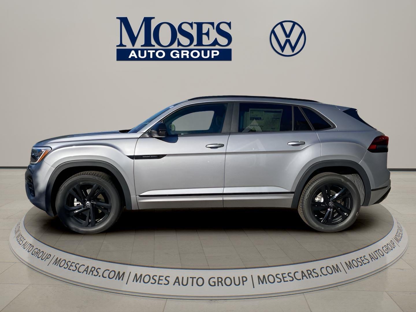2026 Volkswagen Atlas Cross Sport 2.0T SEL R-Line Black