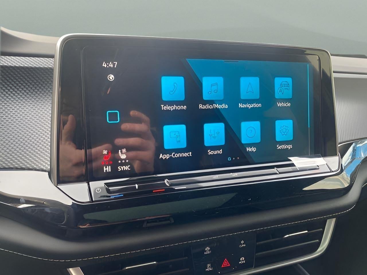 2026 Volkswagen Atlas Cross Sport 2.0T SEL