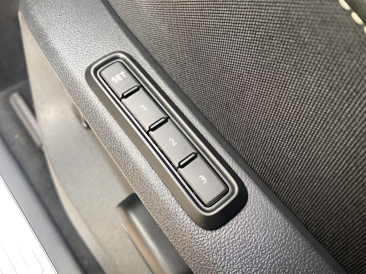 2026 Volkswagen Atlas Cross Sport 2.0T SEL
