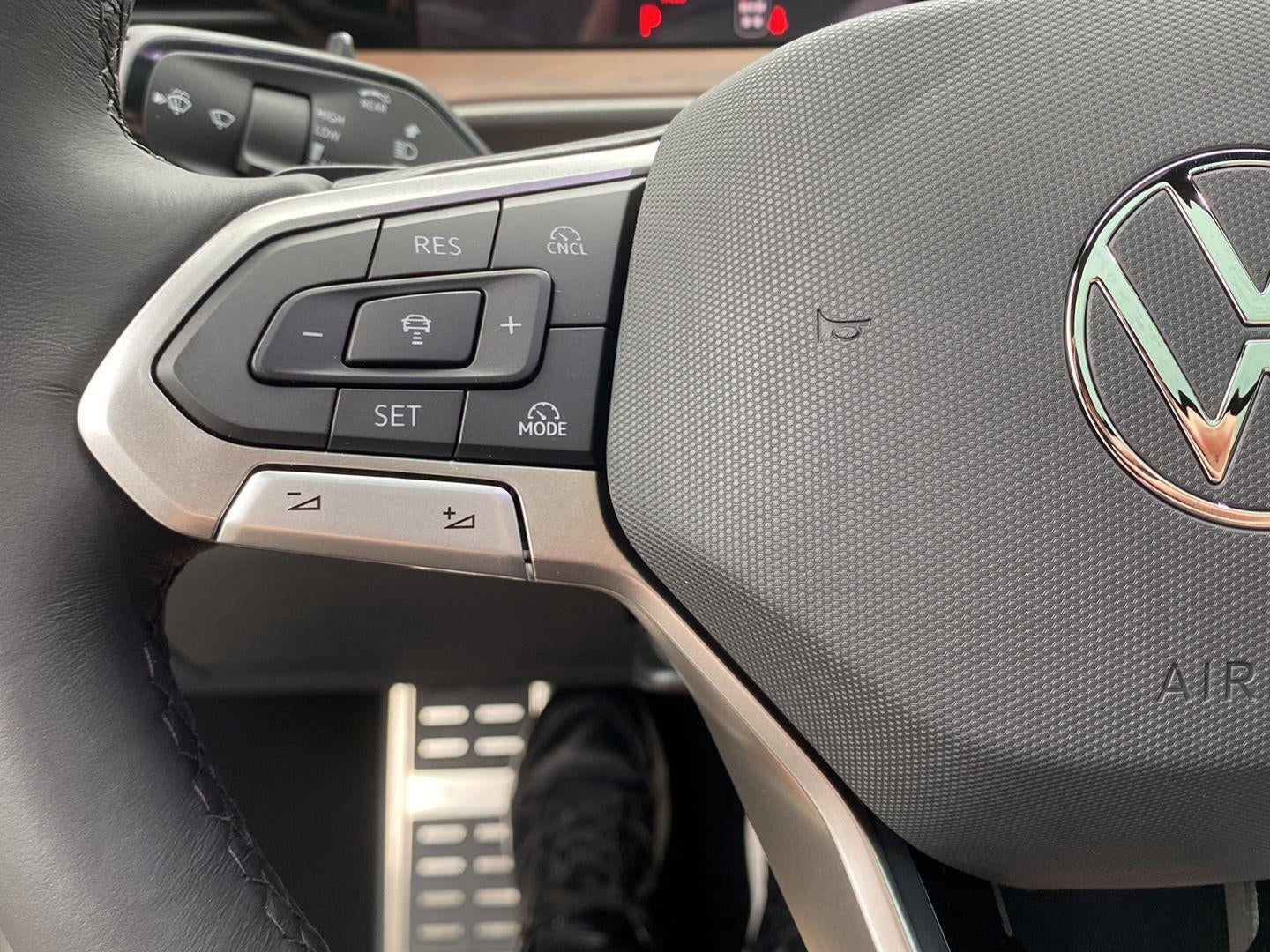 2027 Volkswagen Atlas 2.0T SEL