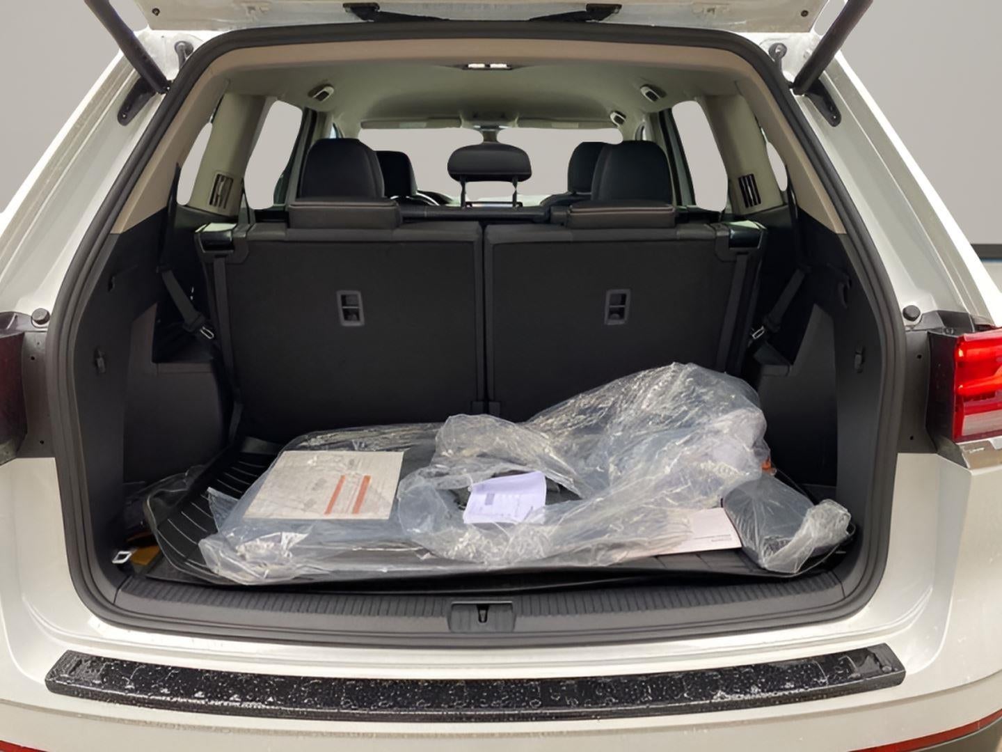 2026 Volkswagen Atlas 2.0T SE w/ Technology