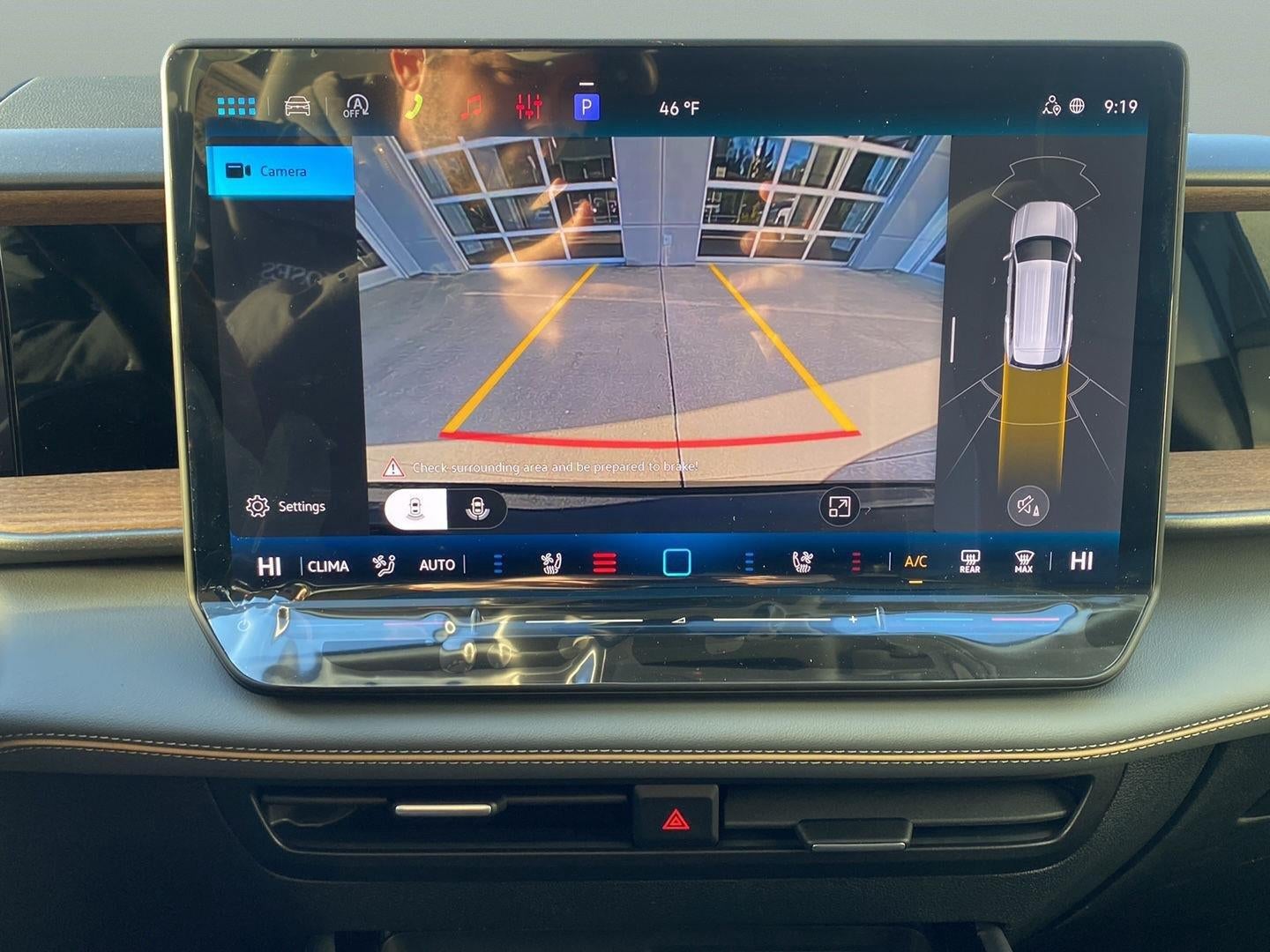 2027 Volkswagen Atlas SE w/Technology