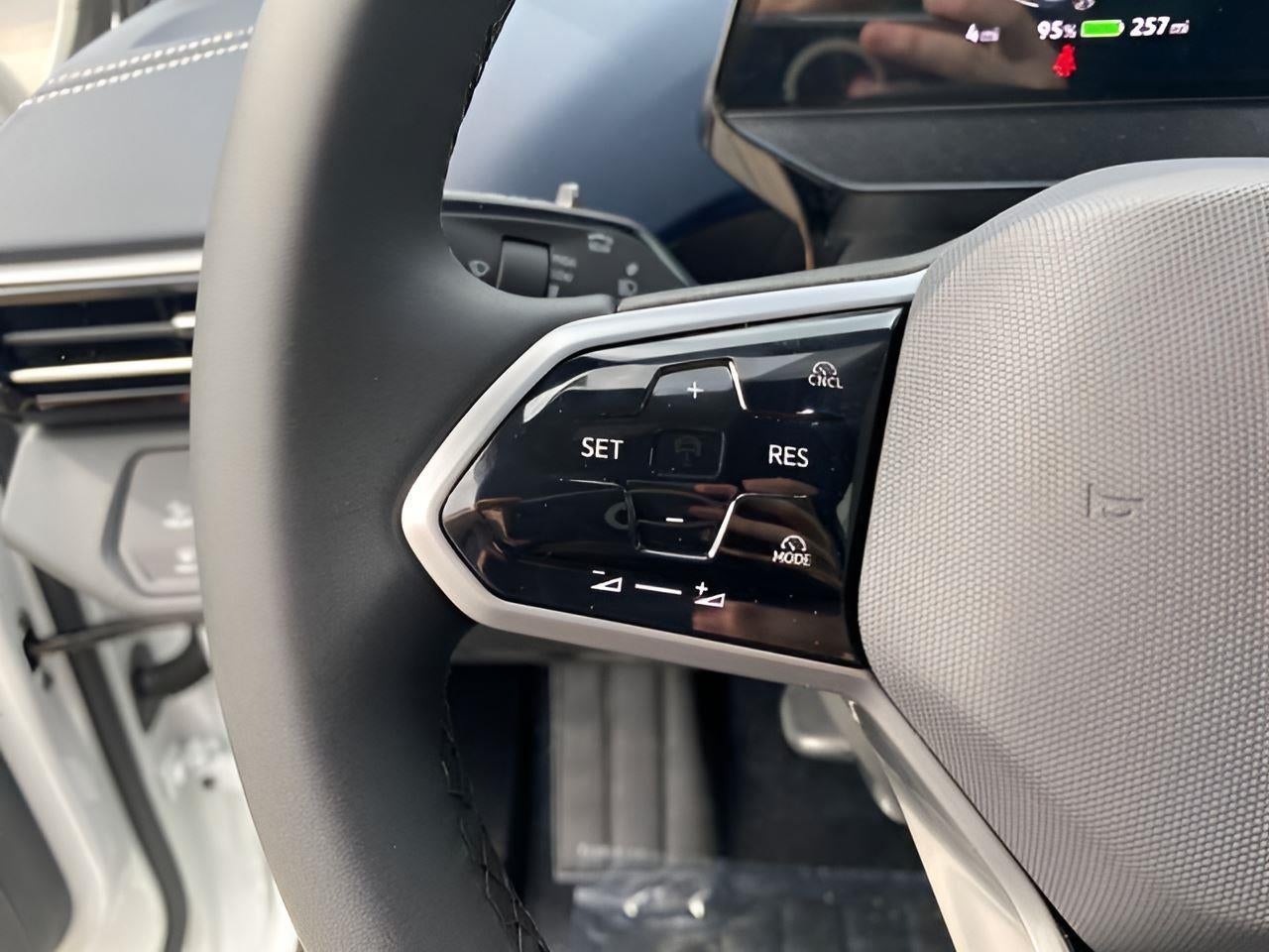 2025 Volkswagen ID.4 Pro S Plus