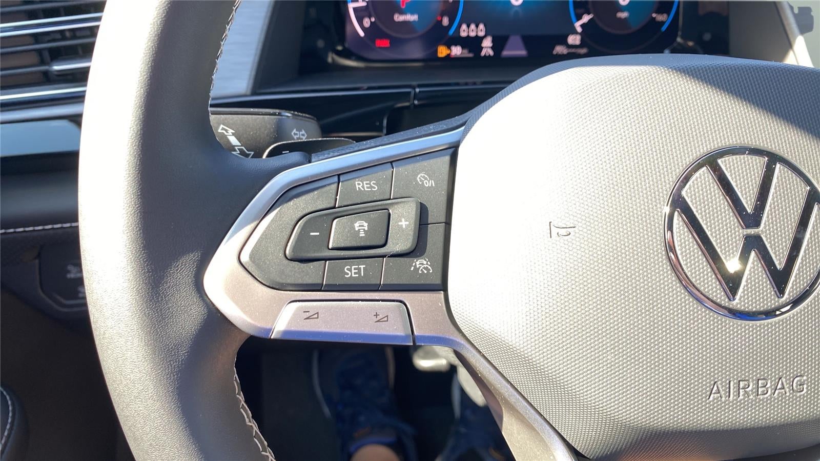 2026 Volkswagen Atlas Cross Sport 2.0T SE