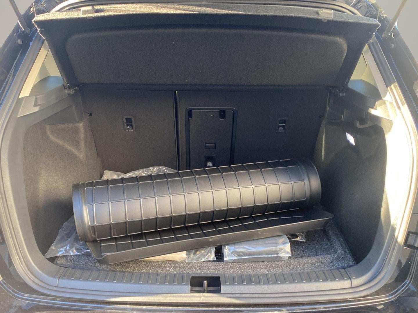 2027 Volkswagen Taos 1.5T SE Black