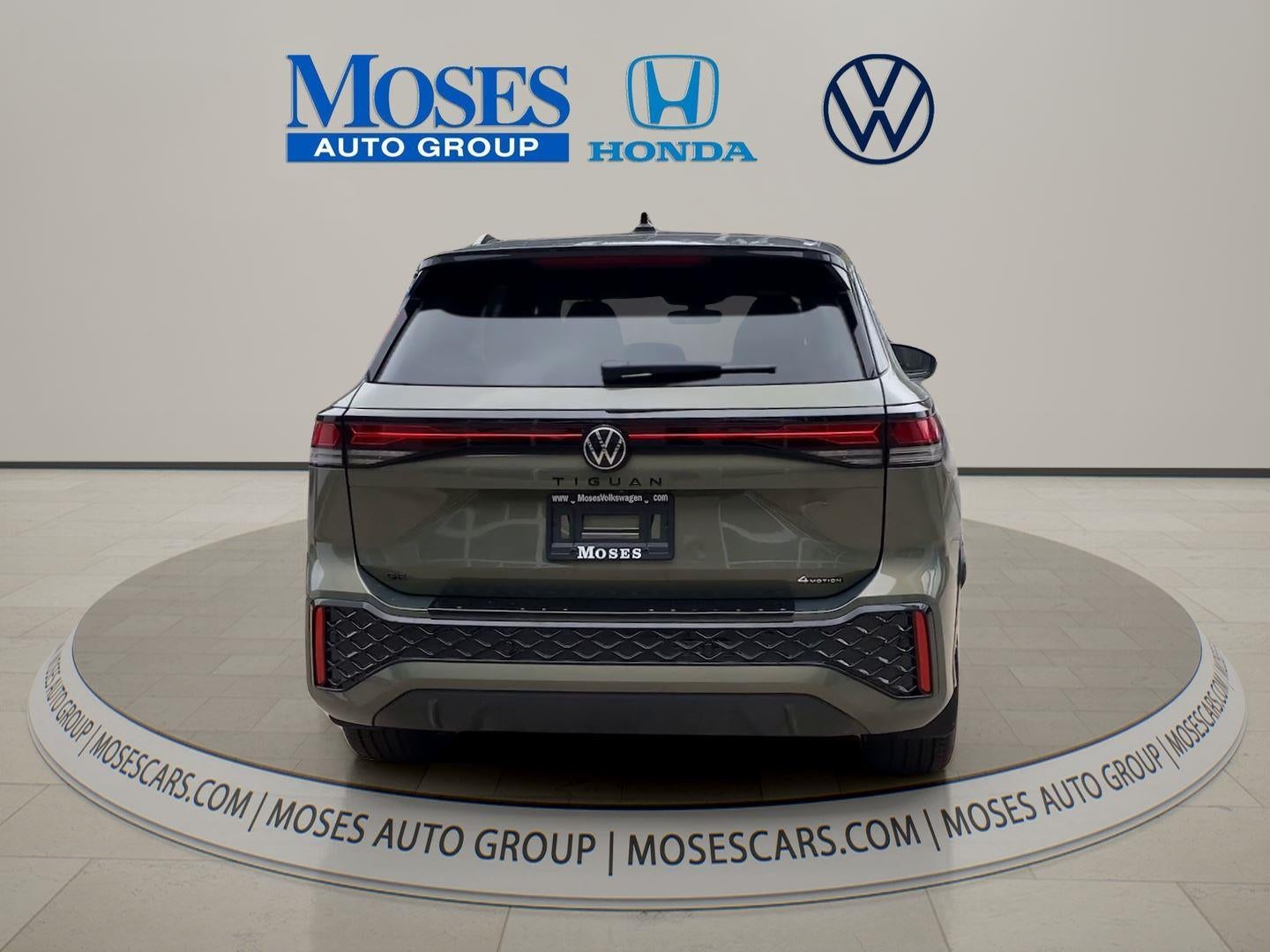 2026 Volkswagen Tiguan 2.0T SE R-Line Black
