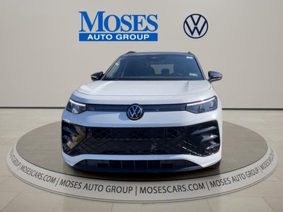 2026 Volkswagen Tiguan 2.0T SE R-Line Black