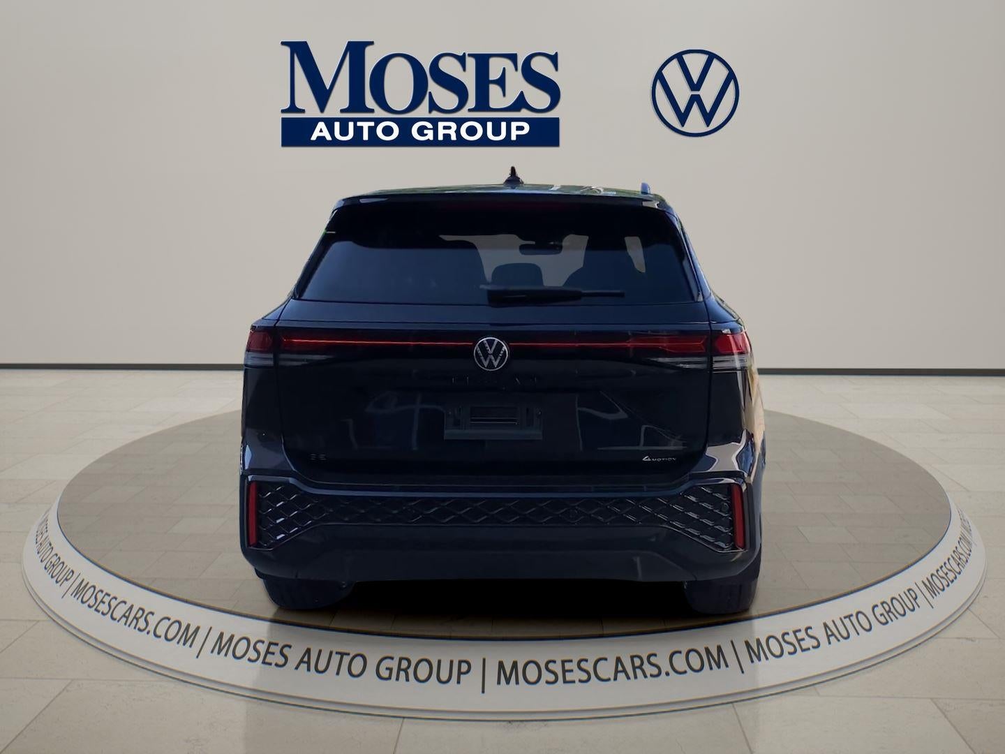 2026 Volkswagen Tiguan 2.0T SE R-Line Black