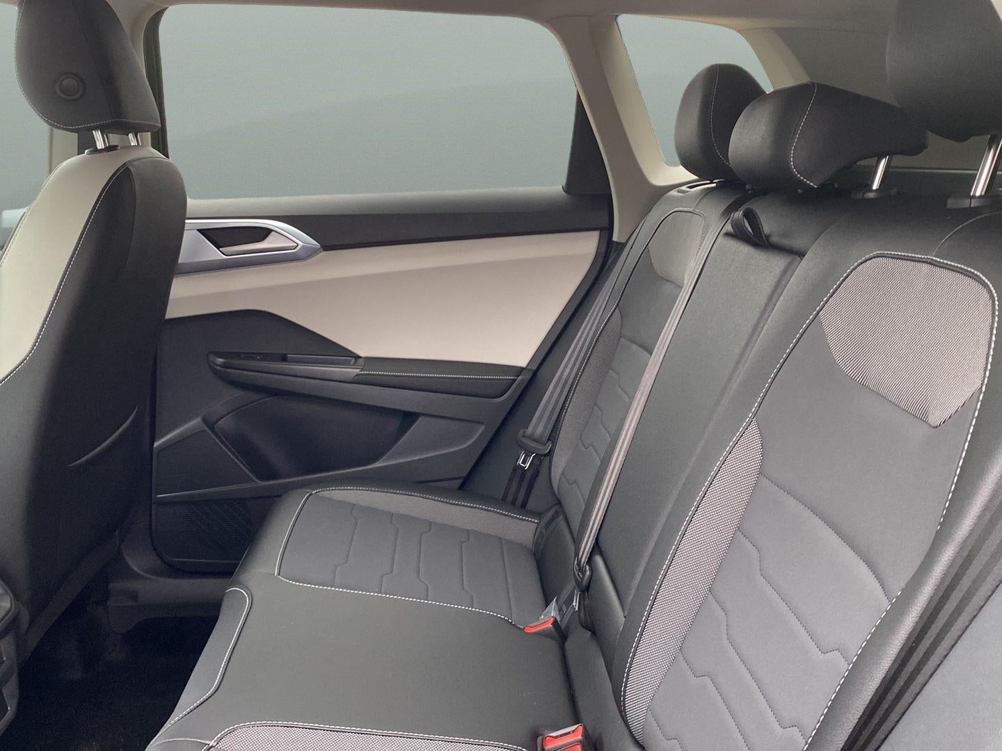 2027 Volkswagen Taos SE