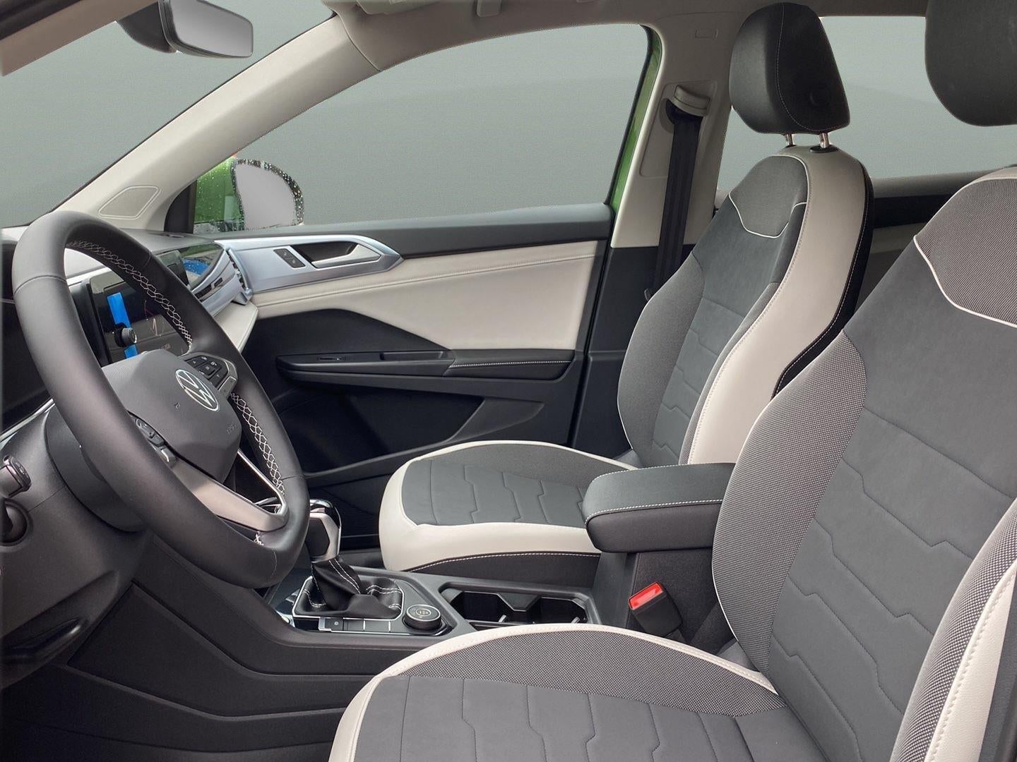 2027 Volkswagen Taos SE