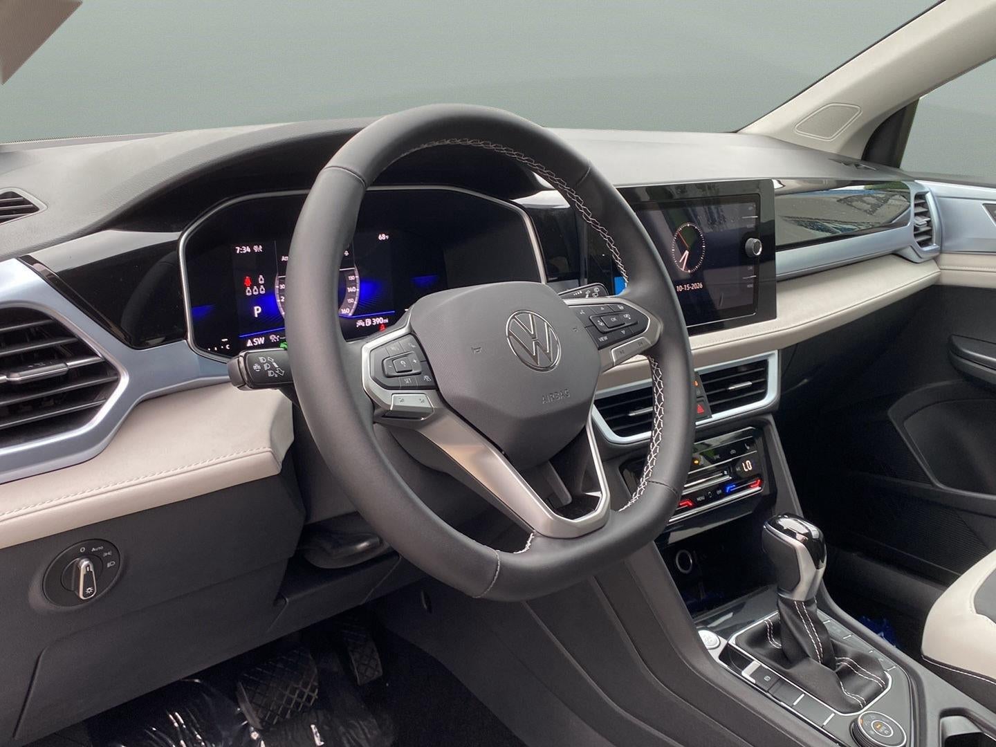 2027 Volkswagen Taos SE