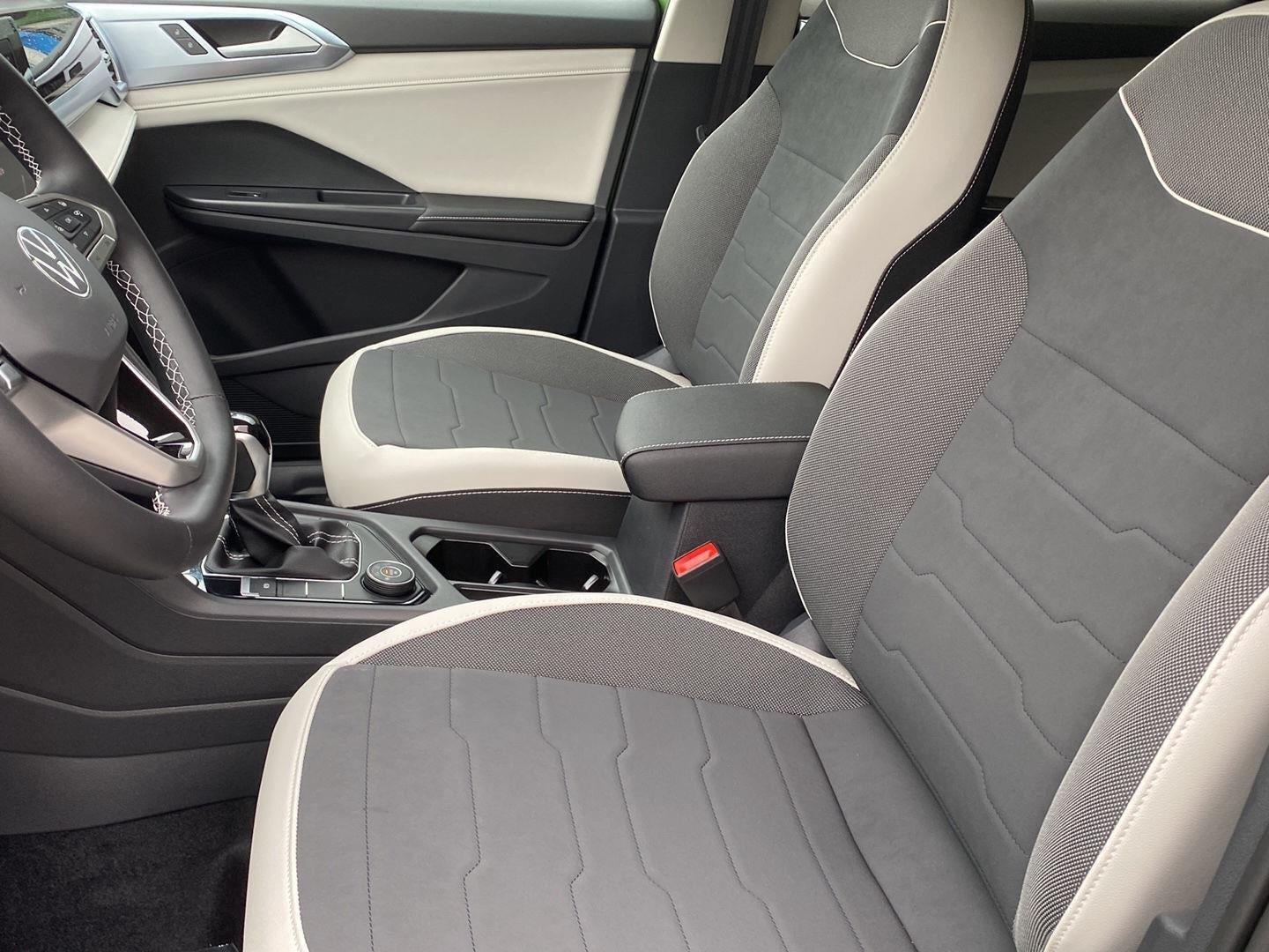 2027 Volkswagen Taos SE