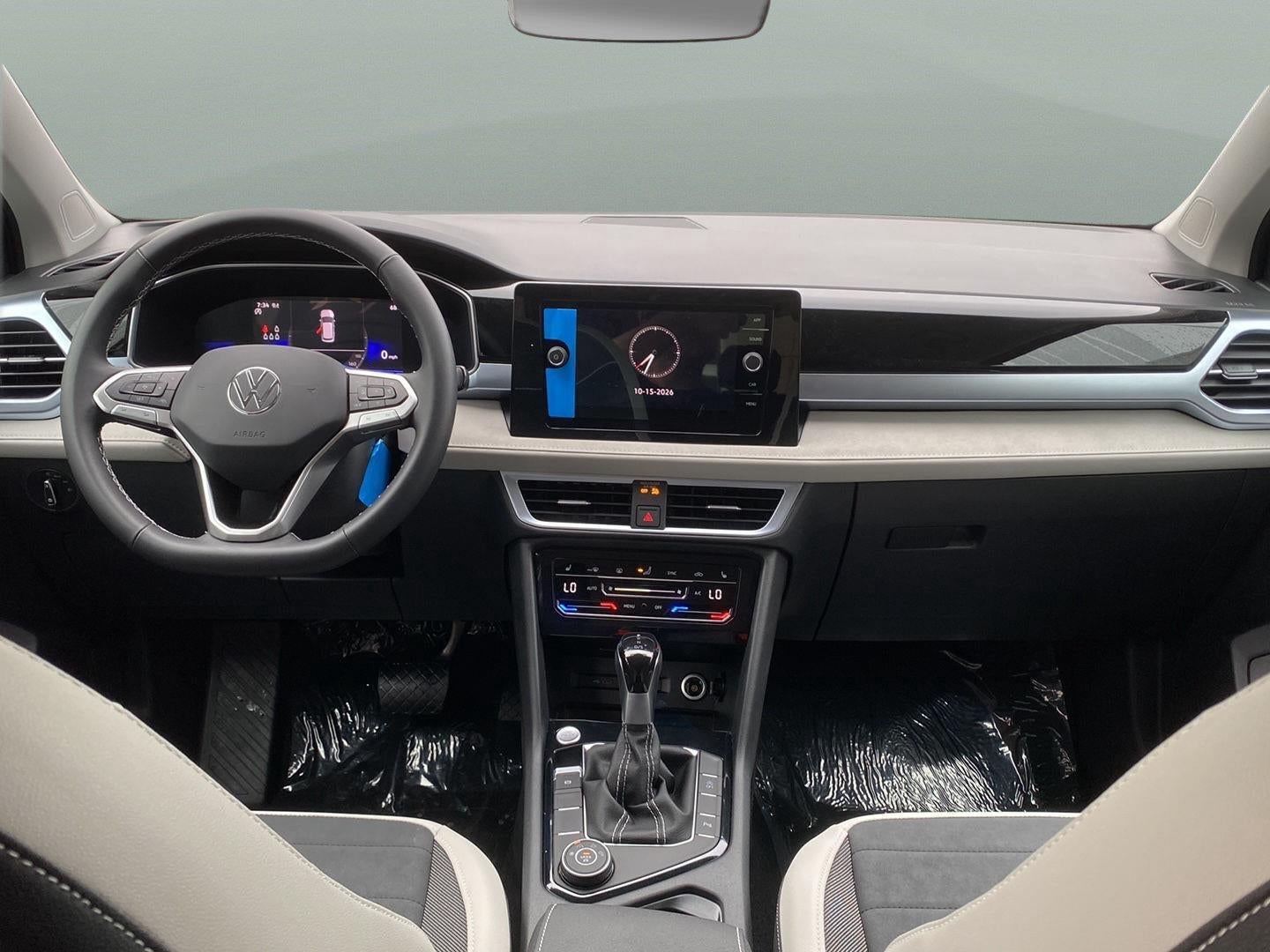2027 Volkswagen Taos SE