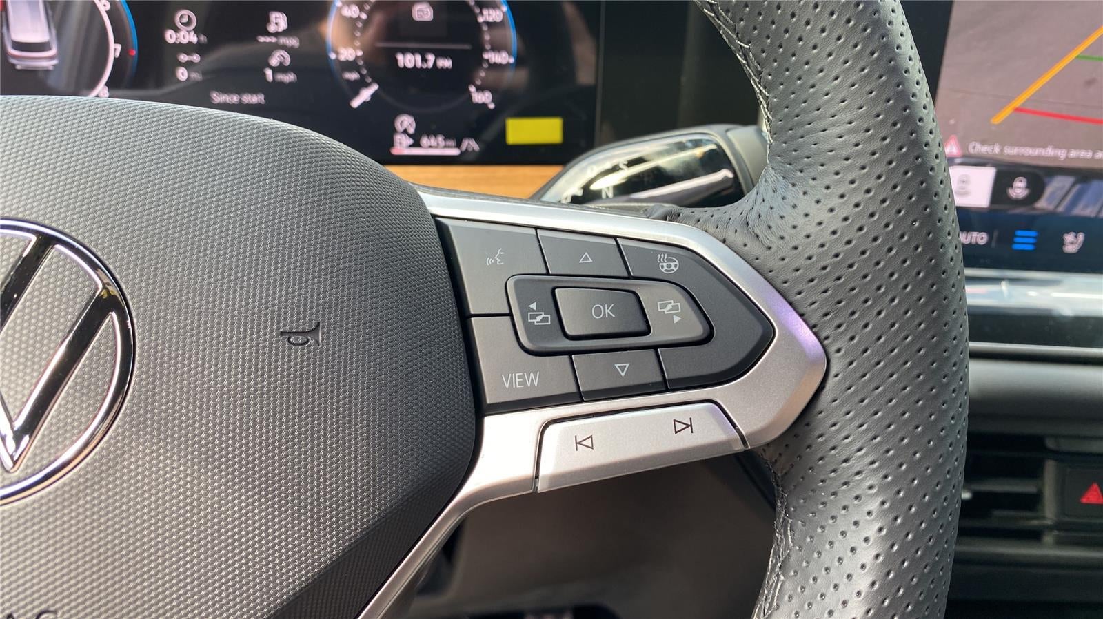 2026 Volkswagen Tiguan 2.0T SEL