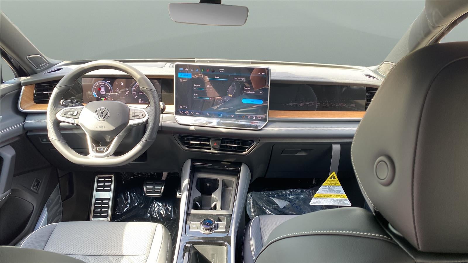 2026 Volkswagen Tiguan 2.0T SEL