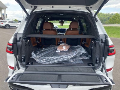 2027 BMW X7 M60i