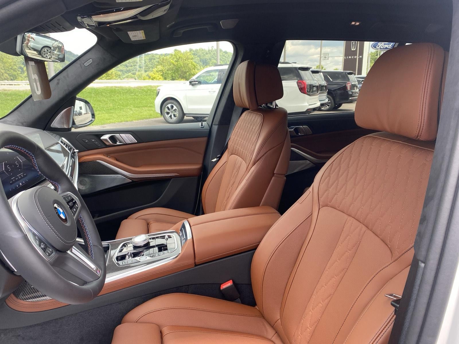 2027 BMW X7 M60i