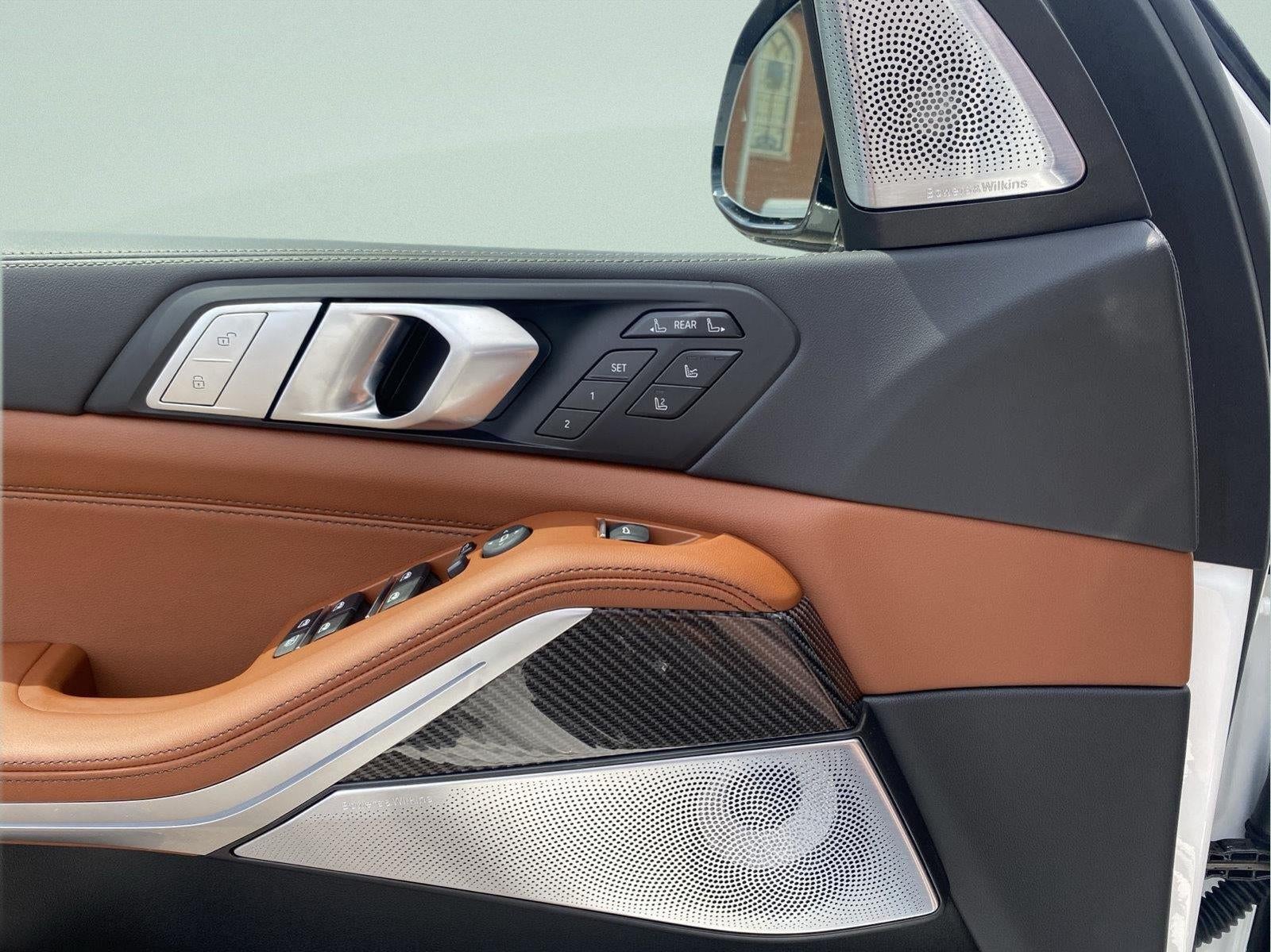 2027 BMW X7 M60i