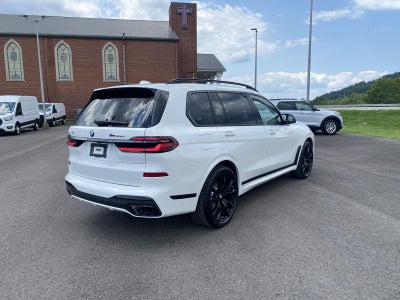 2027 BMW X7 M60i