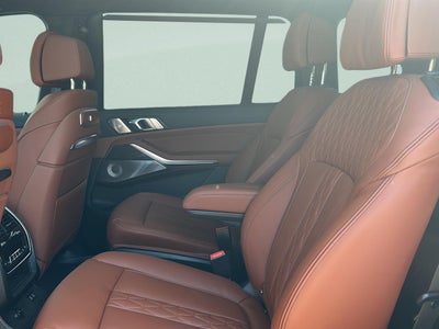 2027 BMW X7 M60i