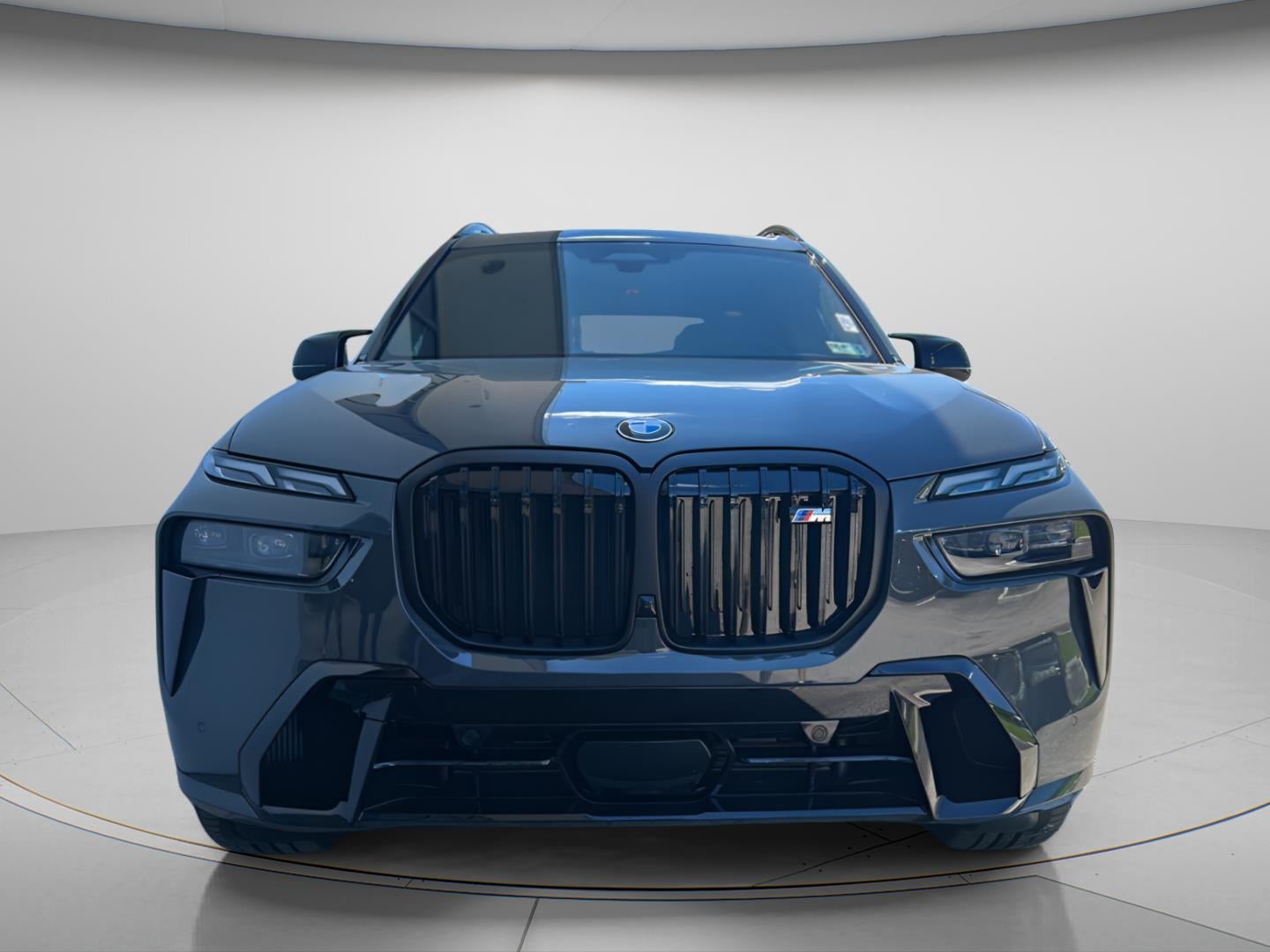2027 BMW X7 M60i