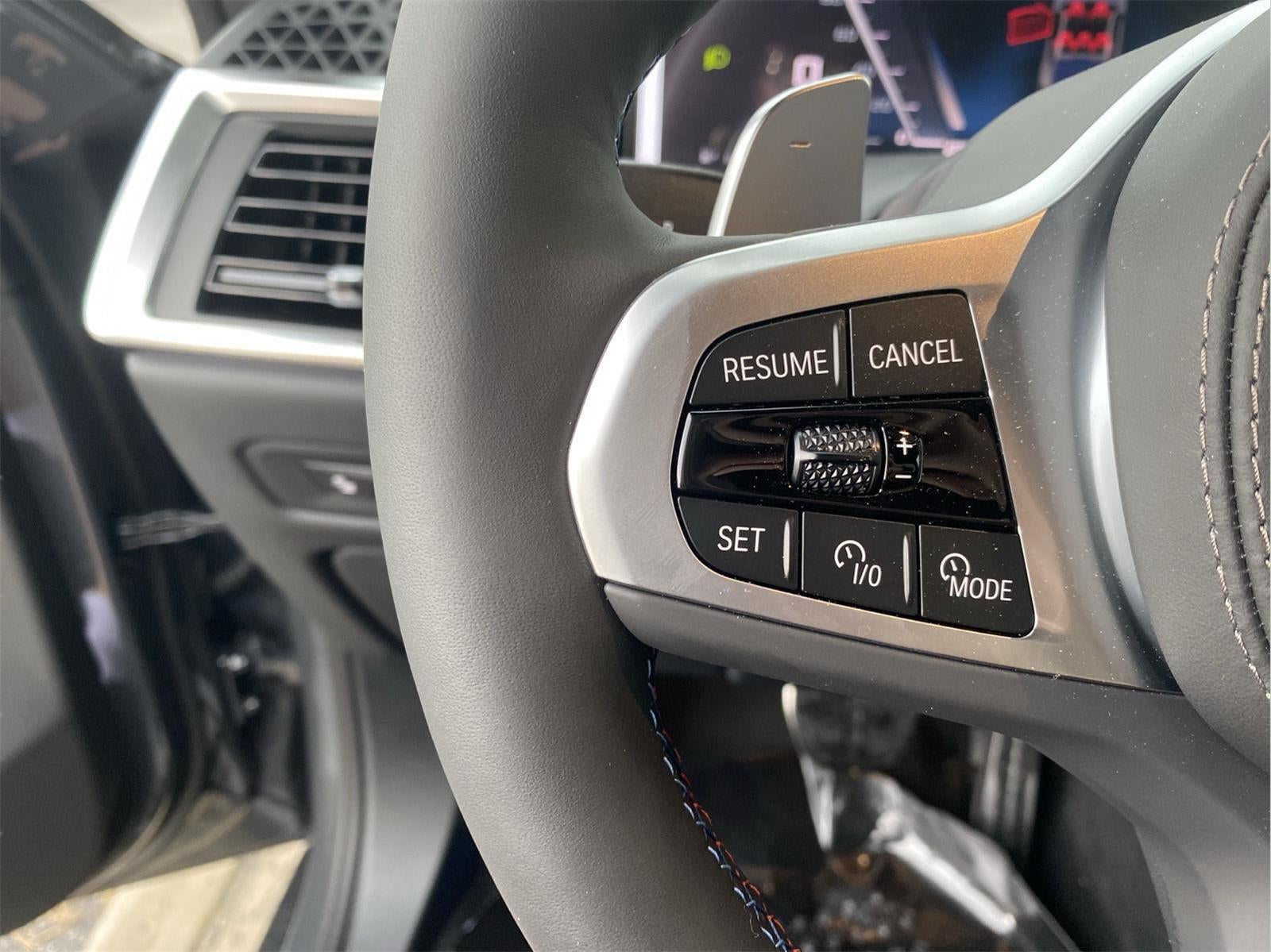 2027 BMW X6 M60i