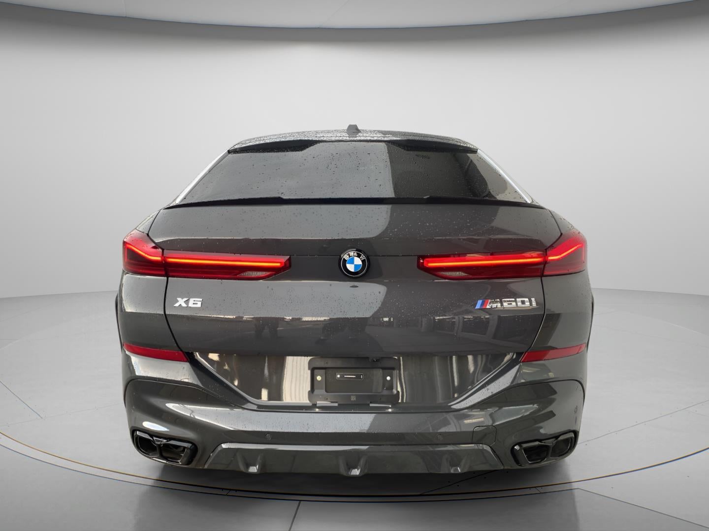 2027 BMW X6 M60i